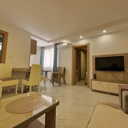 Nino Apartment